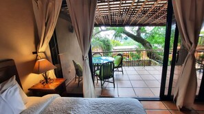 Panoramic Apartment, 1 King Bed, Accessible, Lake View | Rollaway beds, free WiFi, bed sheets - Los Almendros de San Lorenzo (Suchitoto)