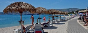 Beach bar - Apartments Kelic (Okrug)