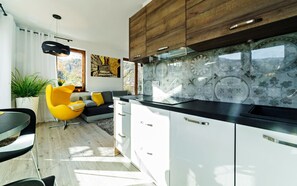 Appartamento (7/16) | Angolo cottura privato | Frigorifero, microonde, piano cottura, pentole/stoviglie/utensili