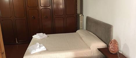 Chambre traditionnelle | 1 chambre, minibar, systĂšme dâinsonorisation, accĂšs au Wi-Fi (inclus)