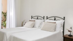 Villa, Sea View | 9 bedrooms, in-room safe, desk, iron/ironing board
