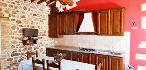 Appartamento, 1 camera da letto (Rosso) | Pasti in camera