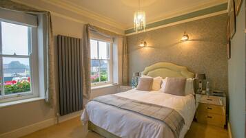 Double Room (Green) | Free WiFi