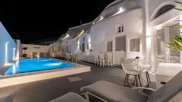 Sesongbasert utendørsbasseng