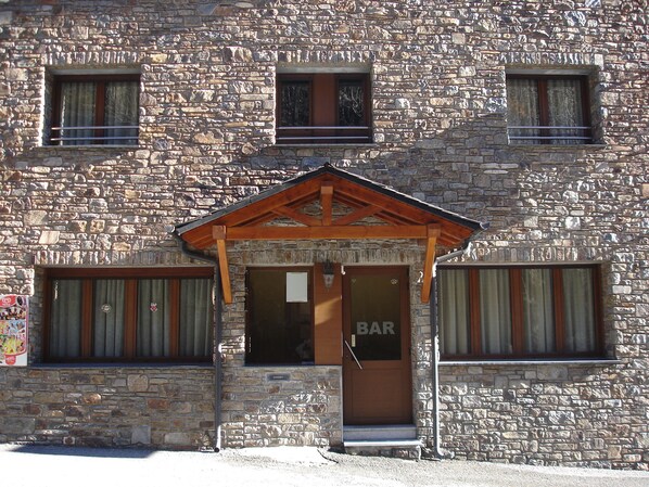 Entrada al alojamiento