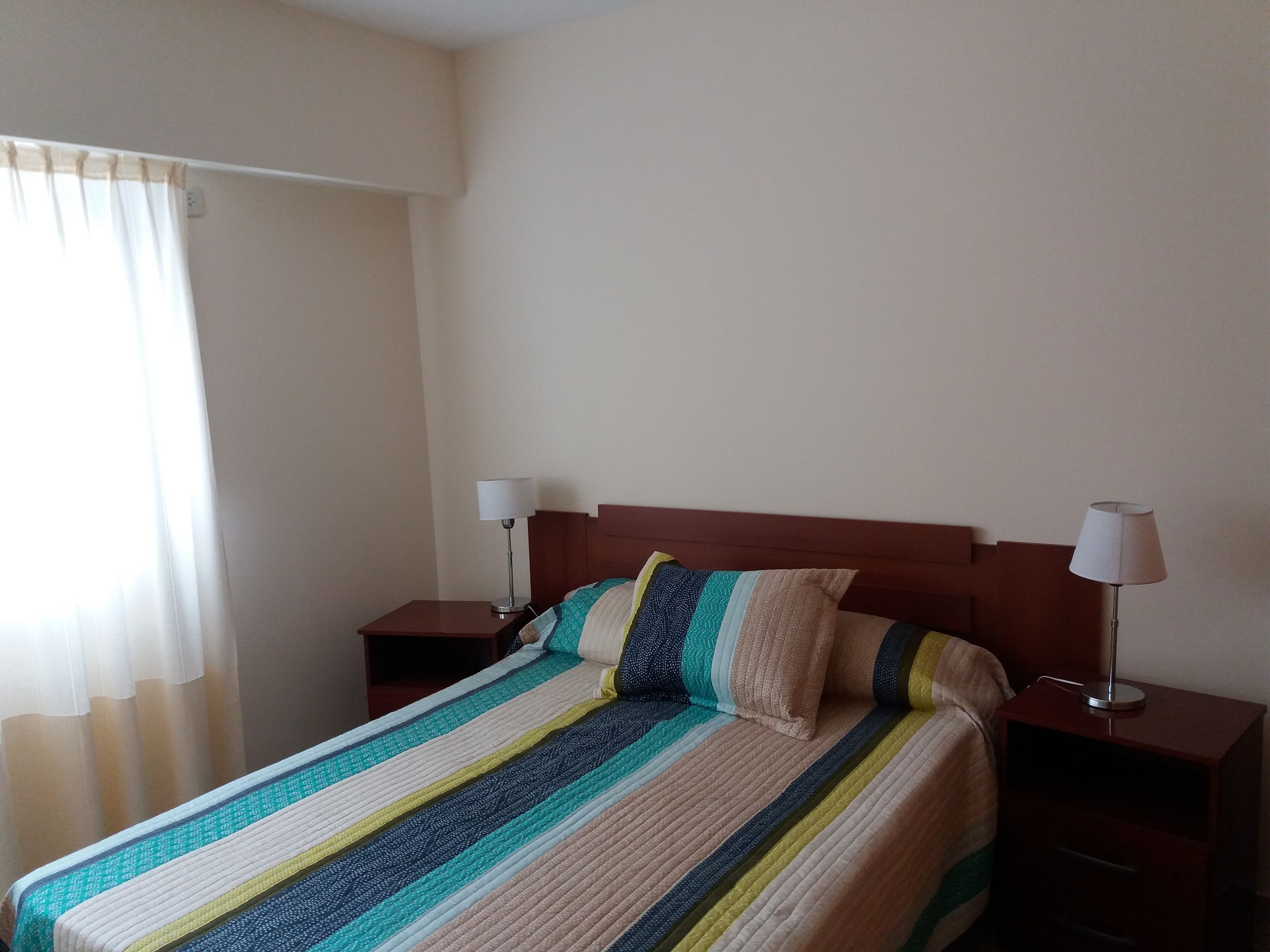 Familieleilighet, tilgjengelighetstilpasset, ikke-røyk | 1 soverom, strykejern/-brett, wi-fi (inkludert) og sengetøy