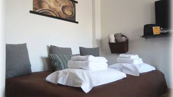 Apartment, 4 Bedrooms | 4 bedrooms, cribs (surcharge), WiFi (free), bed sheets