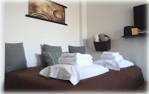 Apartment, 4 Bedrooms | 4 bedrooms, cribs (surcharge), WiFi (free), bed sheets - Country Apartment by JC (Porto)