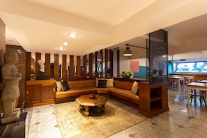 Àrea amb seients del vestíbul