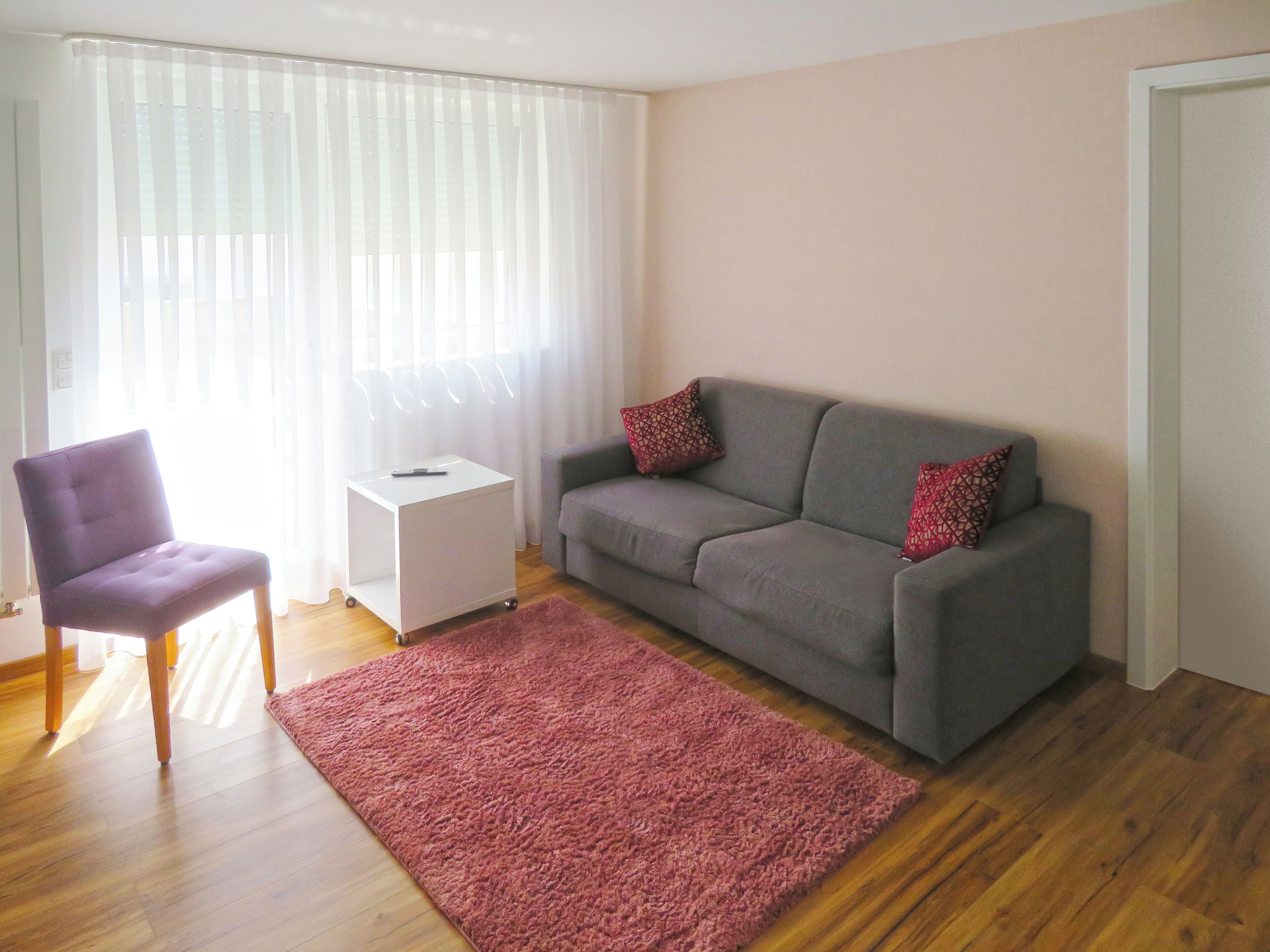 Family Room | Desk, iron/ironing board, free WiFi, bed sheets