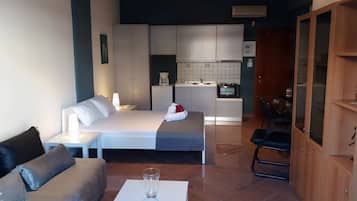 Apartment | Egyptian cotton sheets, premium bedding, Select Comfort beds