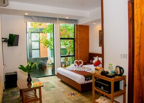 Minibar, in-room safe, desk, blackout curtains