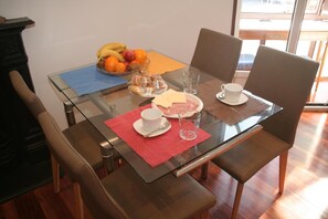 ثلّاجة متوفرة في المنطقة المشتركة، ميكروويف متوفر في المنطقة المشتركة