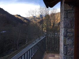 Twin Room | Balcony view