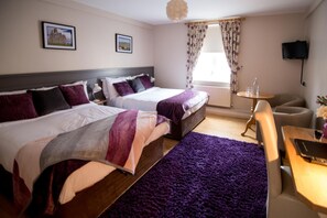 Family Quadruple Room, Non Smoking | Desk, iron/ironing board, free WiFi, bed sheets