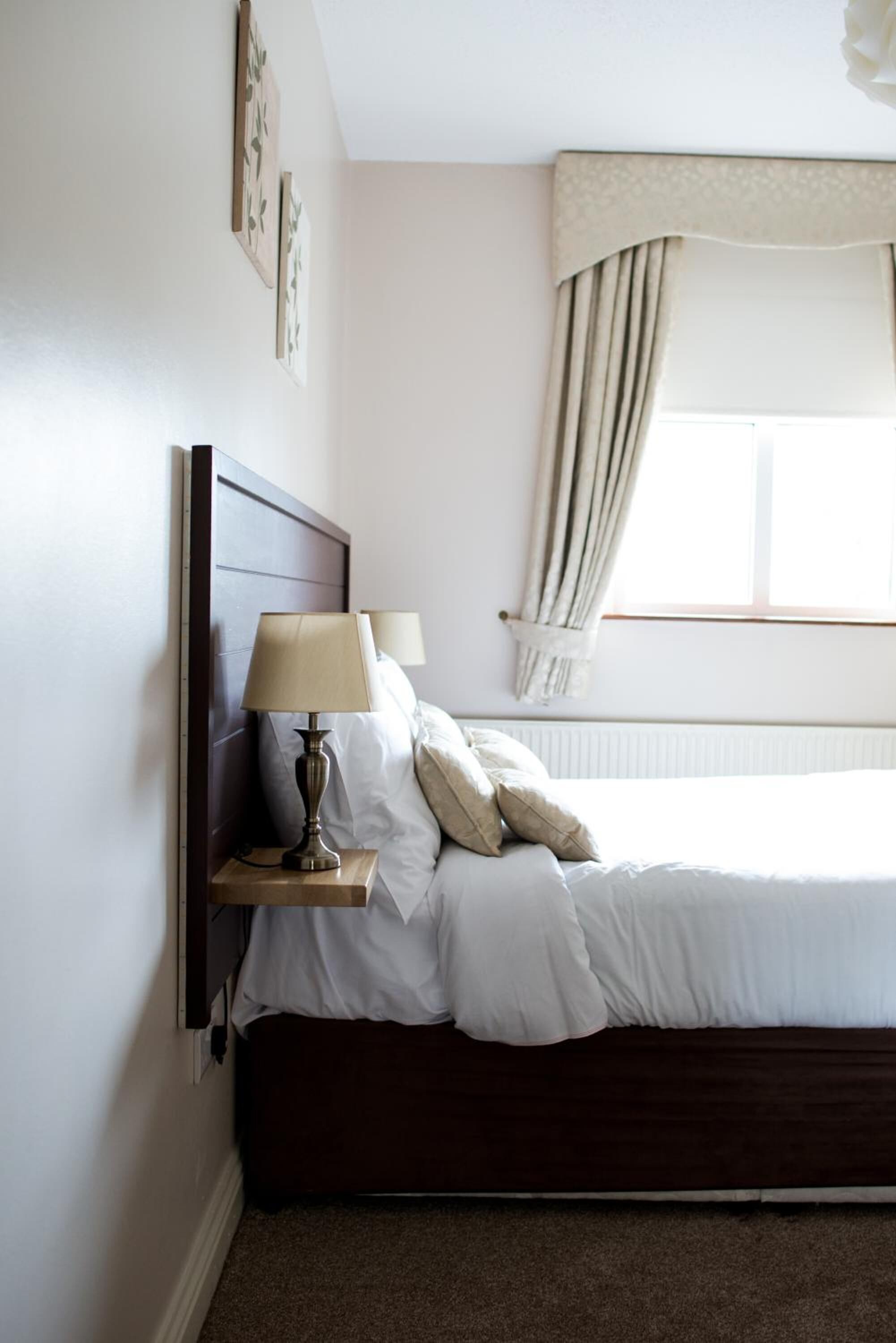 desk, iron/ironing board, free wifi, bed sheets