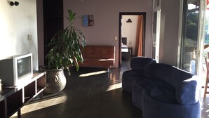 Flatskjerm-TV