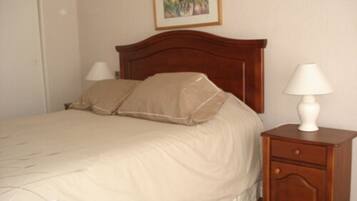 Family Room | 3 bedrooms, free wired internet