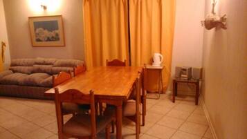 Quarto família | Opções para refeição no quarto