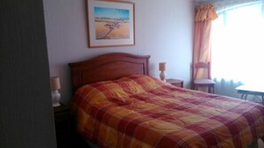 Family Room | 3 bedrooms, free wired internet - Depto en Edificio Don Victor (La Serena)