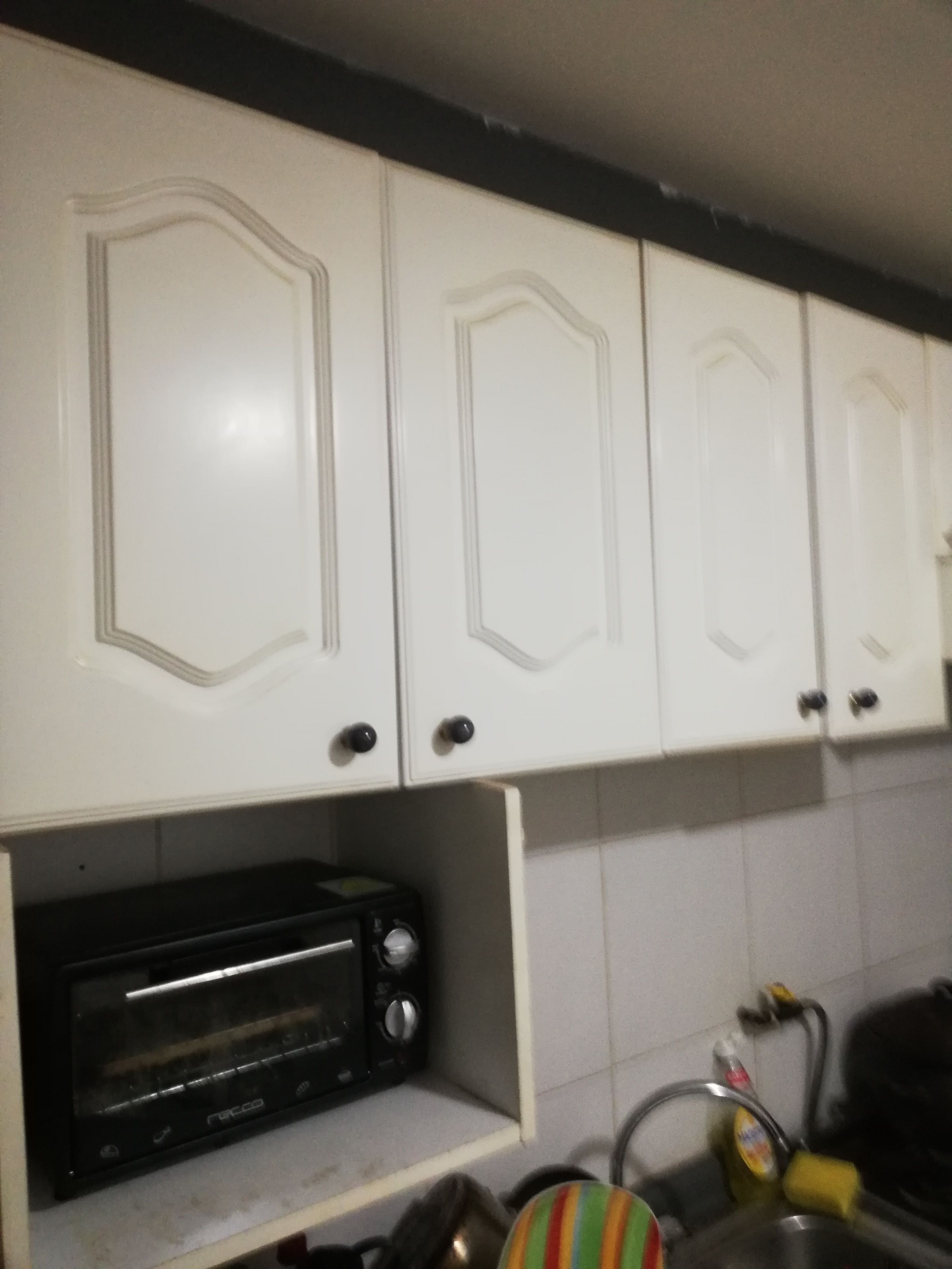 Family Room | Private kitchen | Fridge, microwave, oven, cookware/dishes/utensils