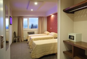 Caja de seguridad en la habitación, escritorio y wifi gratis 