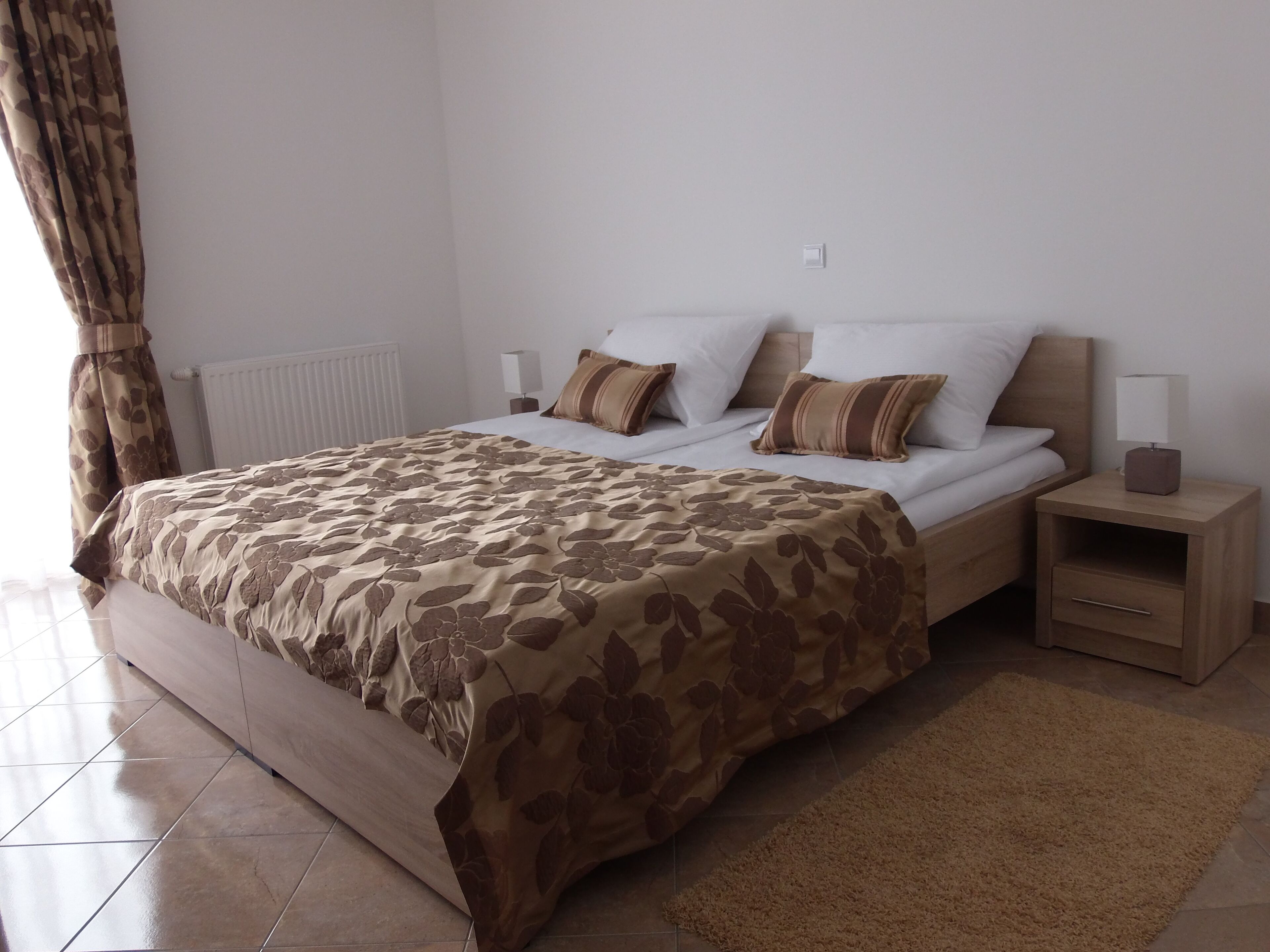 1 bedroom, desk, blackout curtains, rollaway beds