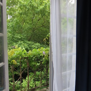 Double Room, Balcony