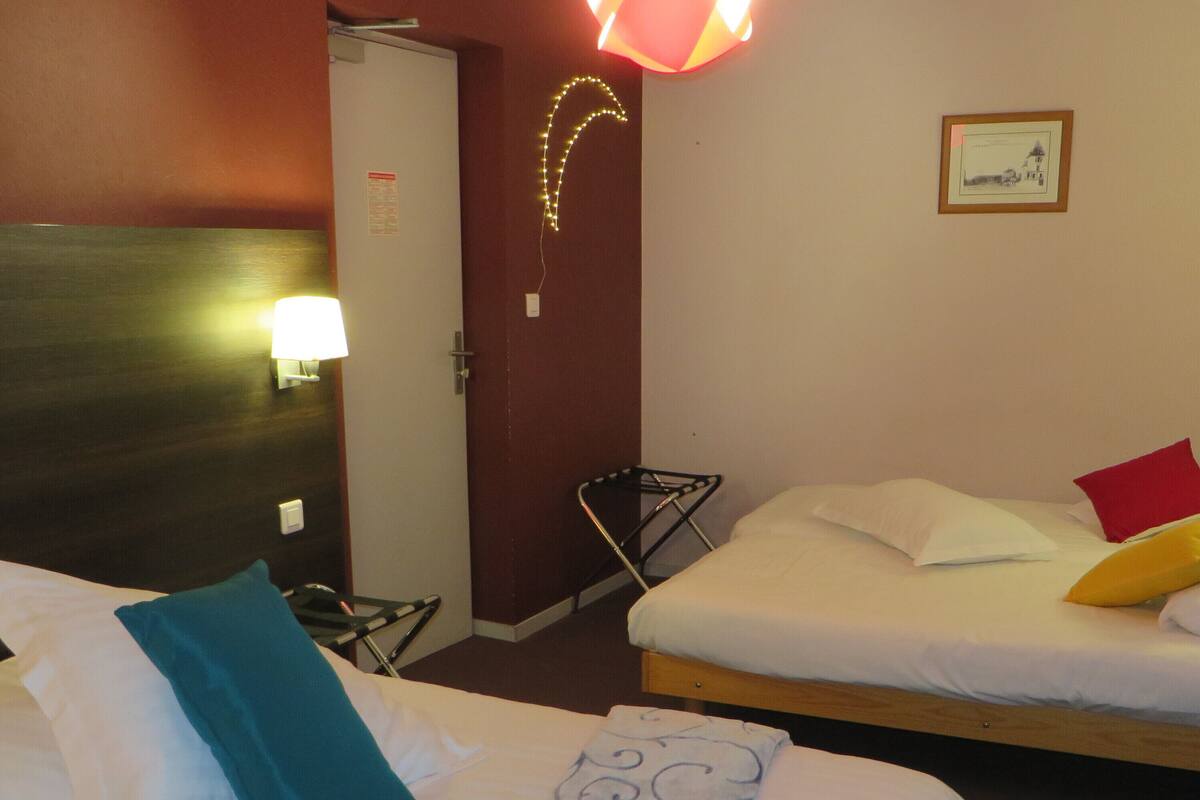 Family Room | Desk, blackout drapes, soundproofing, WiFi (free)