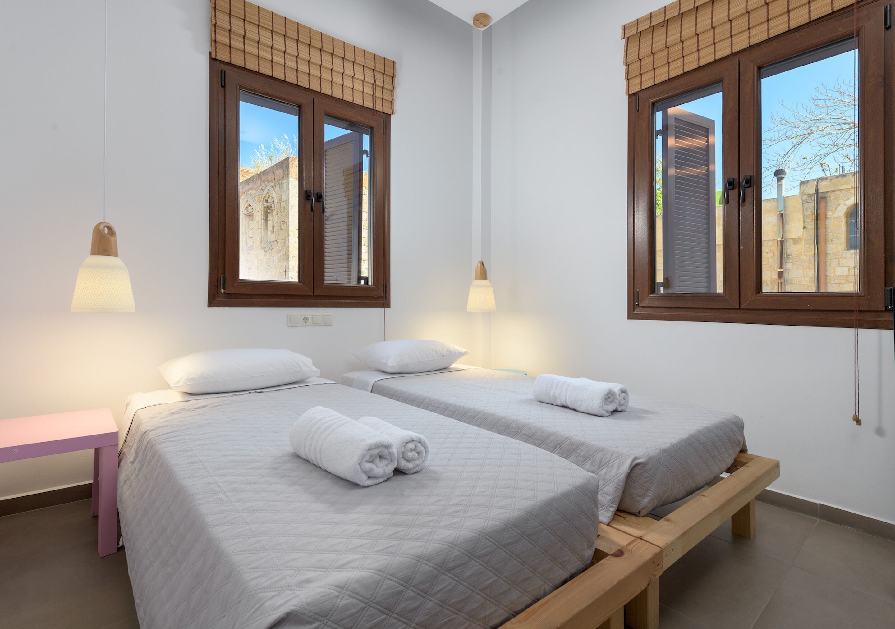 Egyptian cotton sheets, premium bedding, memory-foam beds, desk