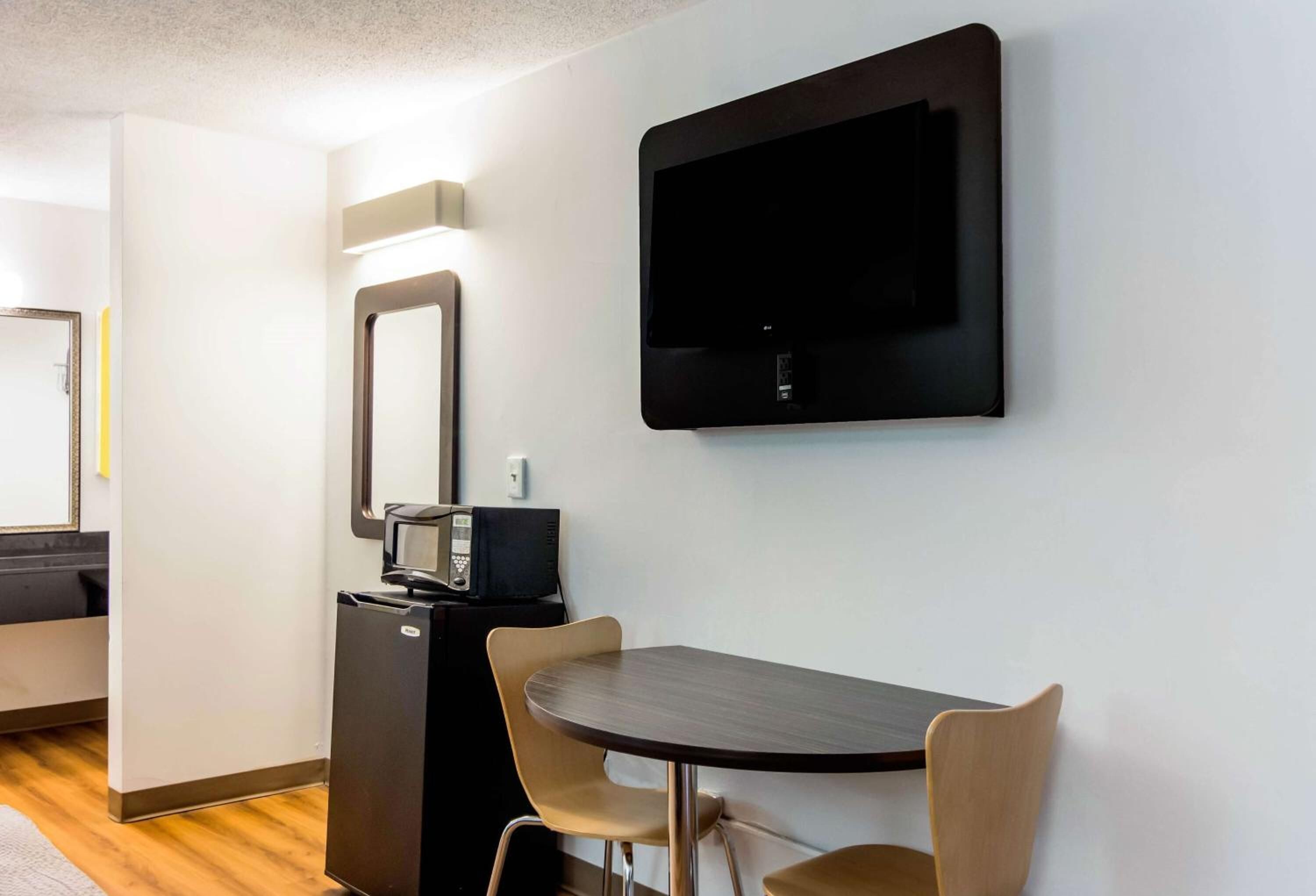 ثلاجة، ميكروويف