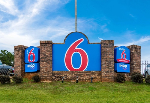 Studio 6 Extended Stay - Lagrange, GA