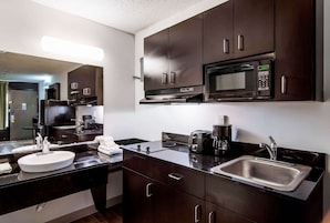 Geladeira, micro-ondas