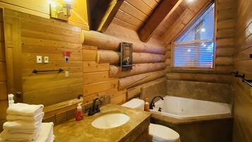 Ensemble douche/baignoire, baignoire à jets, serviettes fournies, savon