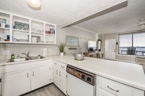 Fridge, microwave, oven, stovetop - Shorts & Shades, Panacea...Bay Front, Balcony, Community Pool, No Pets, No Boats (Panacea)