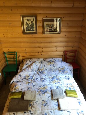 1 dormitorio, tabla de planchar con plancha, wifi gratis y ropa de cama