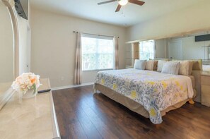 4 Schlafzimmer, Bügeleisen/Bügelbrett, Reisekinderbett, kostenloses WLAN