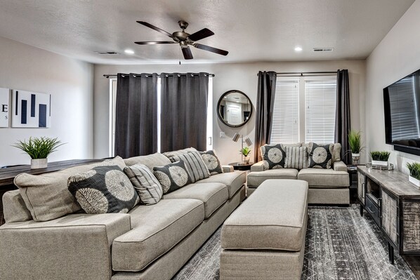 Smart TV, video game console, Netflix, Hulu