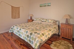 3 bedrooms, free WiFi, bed sheets