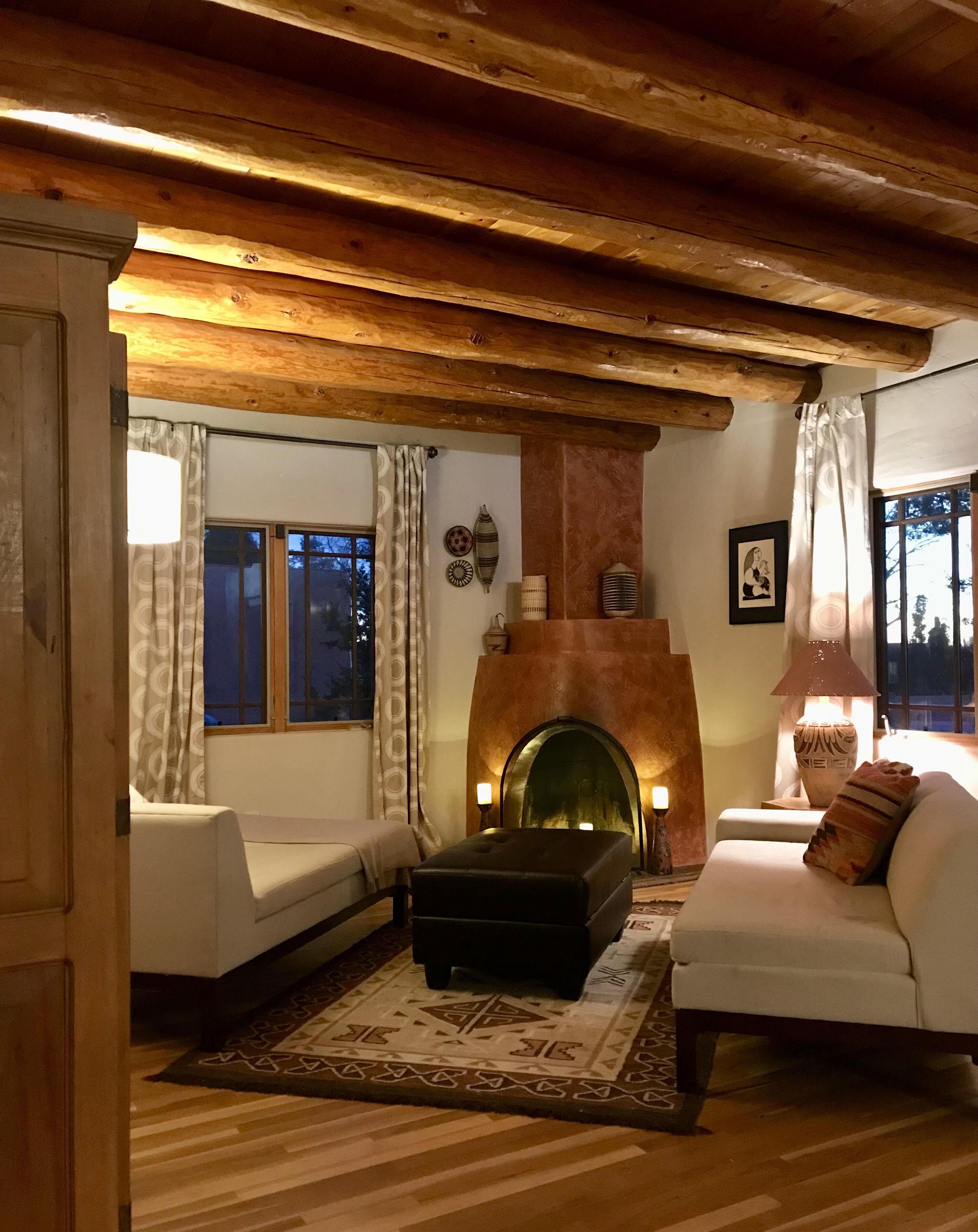 Beautiful southwestern style home; 30 Day Rental