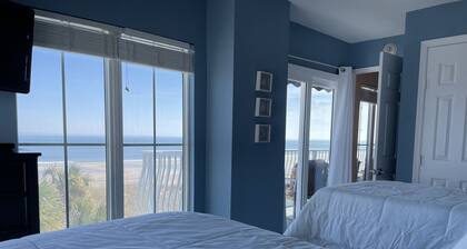 Beachfront 2-bedroom condo with breathtaking ocean views from every room!