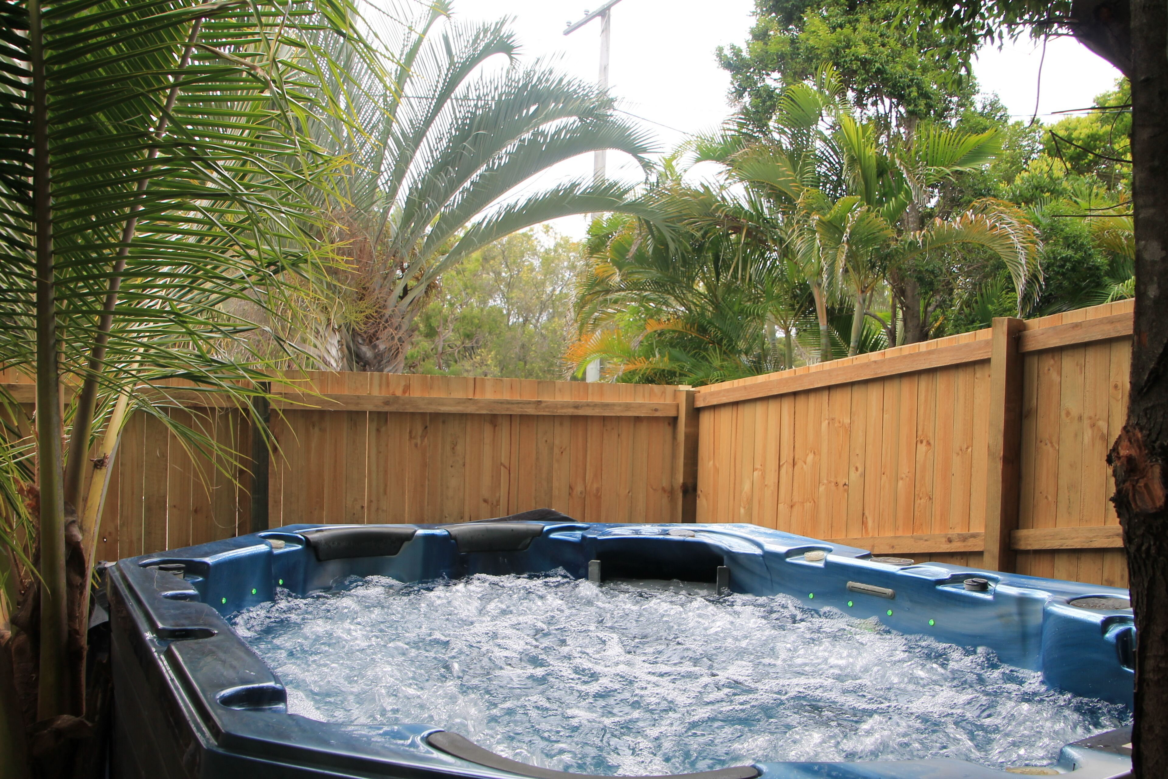 🌈 PRIVATE SPA, Free Wifi & Foxtel, Fully A/C, BBQ Area, Walk town & Shops,Quiet