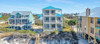Private Pool, Beachfront, Elevator ~ Cape Destiny