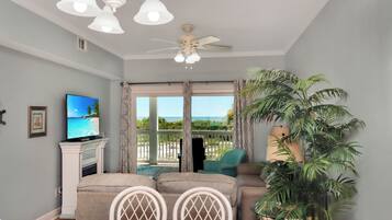 Smart TV, DVD player