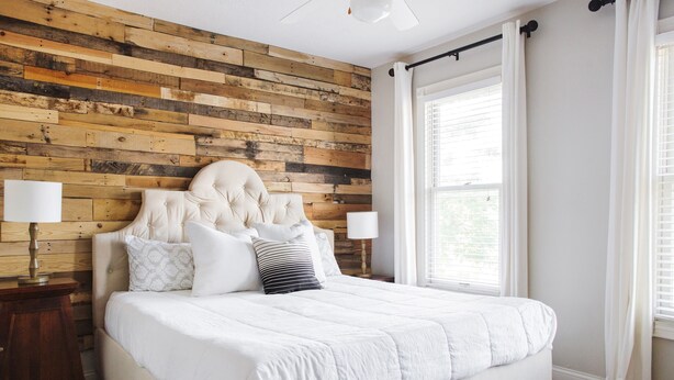 3 soverom, memory foam-senger, strykejern/-brett og reiseseng for barn