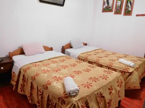 16 室のベッドルーム、WiFi