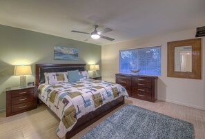 5 bedrooms, iron/ironing board, free WiFi, bed sheets