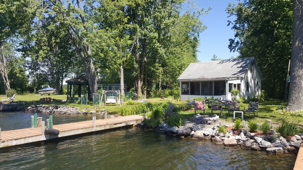 Property grounds - Sits on edge of Oneida River, great swimming an fishing in river and Oneida lake (Central Square)