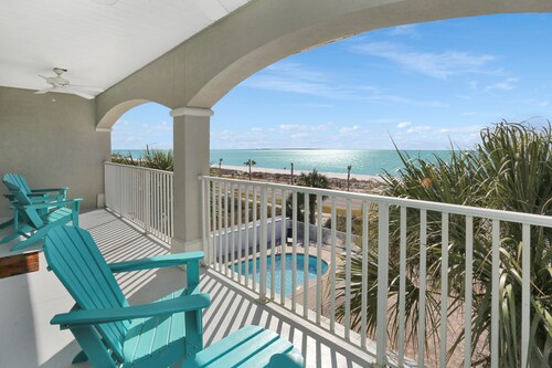 3rd Fl Condo w/Unobstructed View, Community Pool ~ Beach Destiny