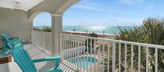3rd Fl Condo w/Unobstructed View, Community Pool ~ Beach Destiny